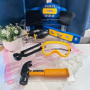 Tool kit with talking tool belt